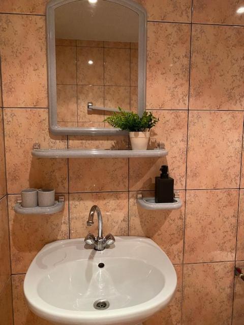 Kuru Guest House Luaran gambar