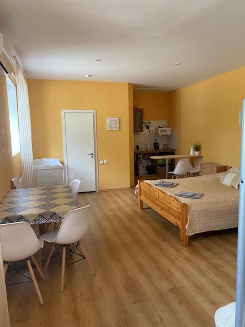 Kuru Guest House Luaran gambar