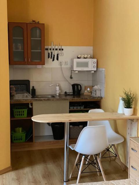 Kuru Guest House Luaran gambar